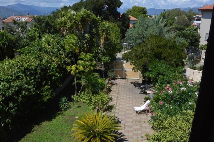 Casa Vacanze Rocco Àrbatax Buitenkant foto