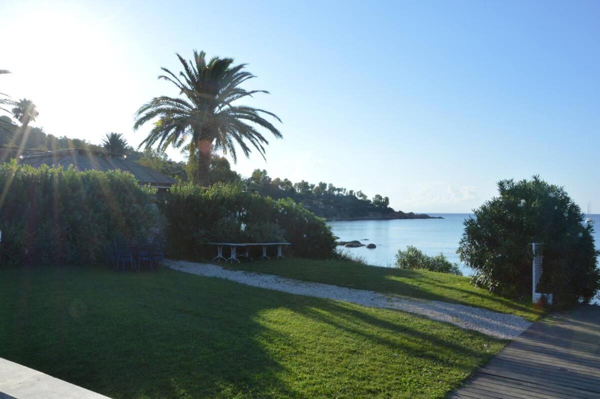 Casa Vacanze Rocco Àrbatax Buitenkant foto