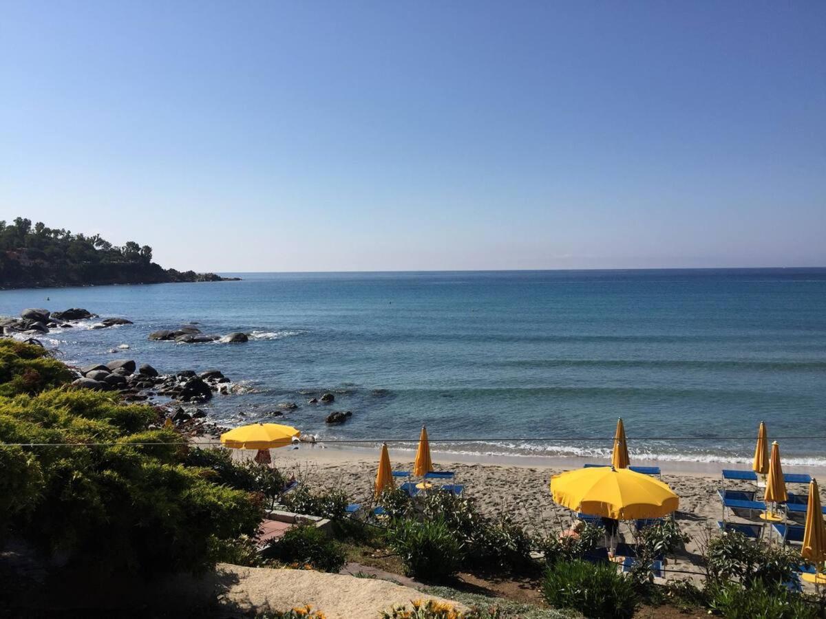 Casa Vacanze Rocco Àrbatax Buitenkant foto